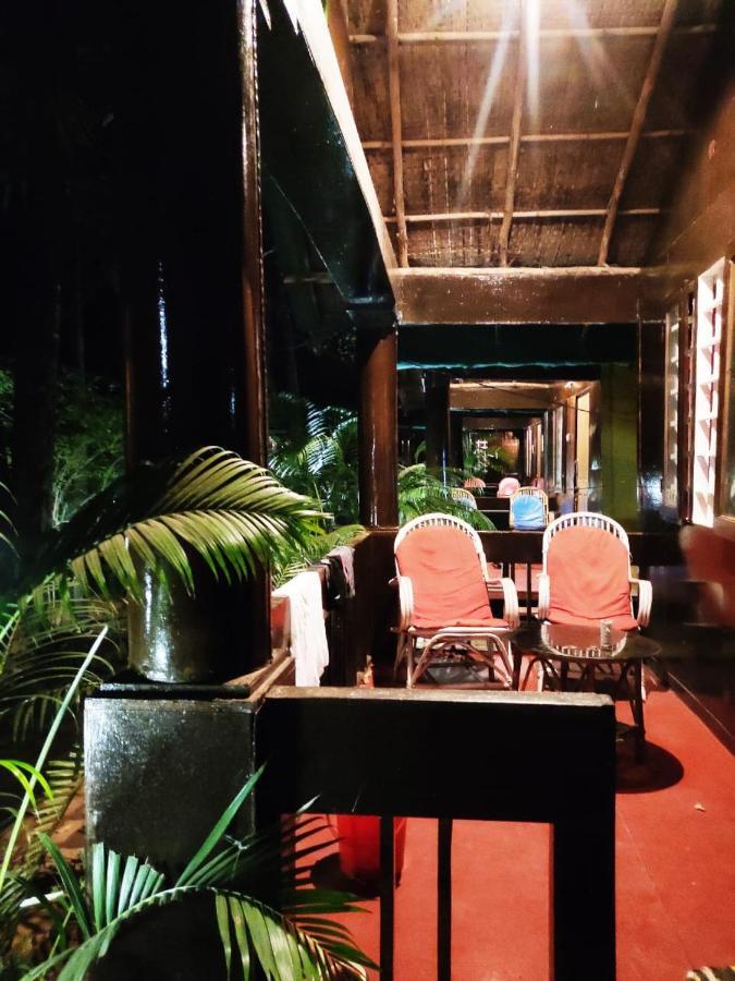 Casa Fiesta Hotel ปาโลเลม ภายนอก รูปภาพ