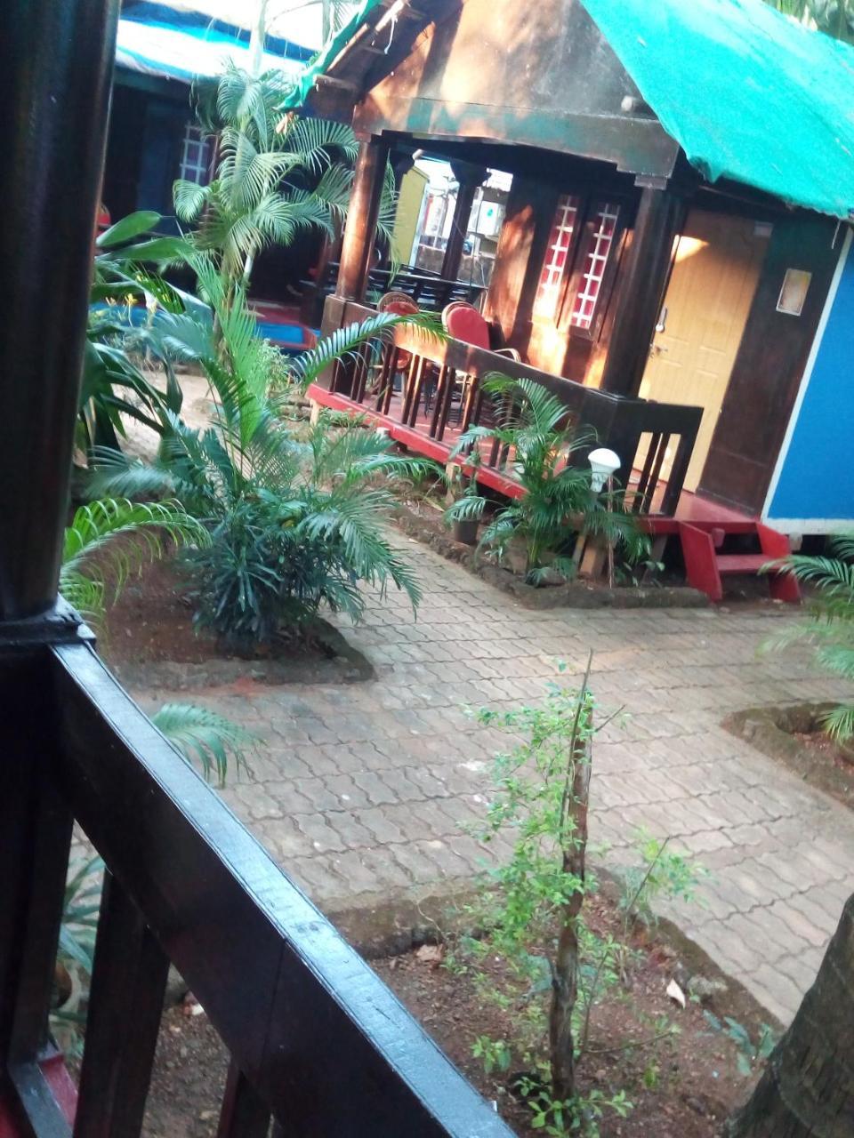 Casa Fiesta Hotel ปาโลเลม ภายนอก รูปภาพ